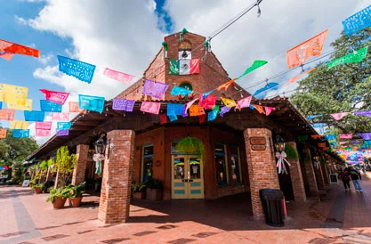 Market Square - El Mercado