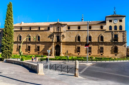 Hospital de Tavera - Plaza de Toros (abierta a partir de las 16:00)
