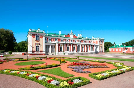 Kadriorg Park / Swan Lake